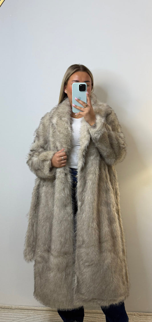 Fellmantel Grau Lang