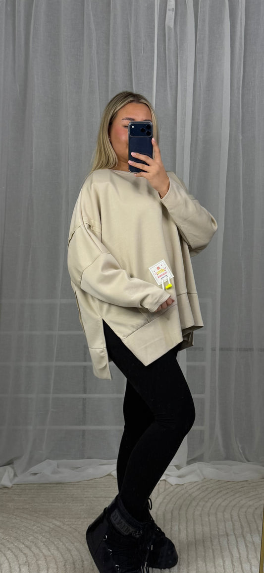 Butterstoff Pullover Oversized in Beige