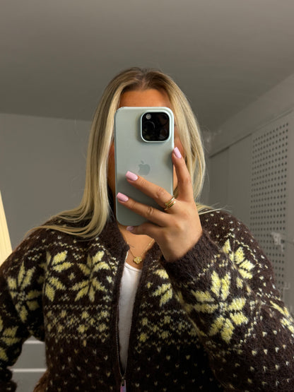 Cardigan Snow in Braun