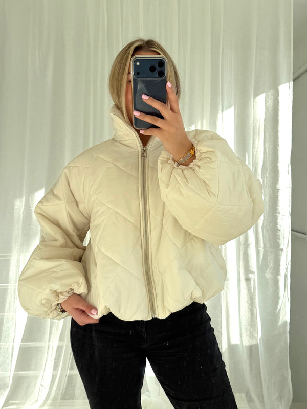 Pufferjacke in Creme